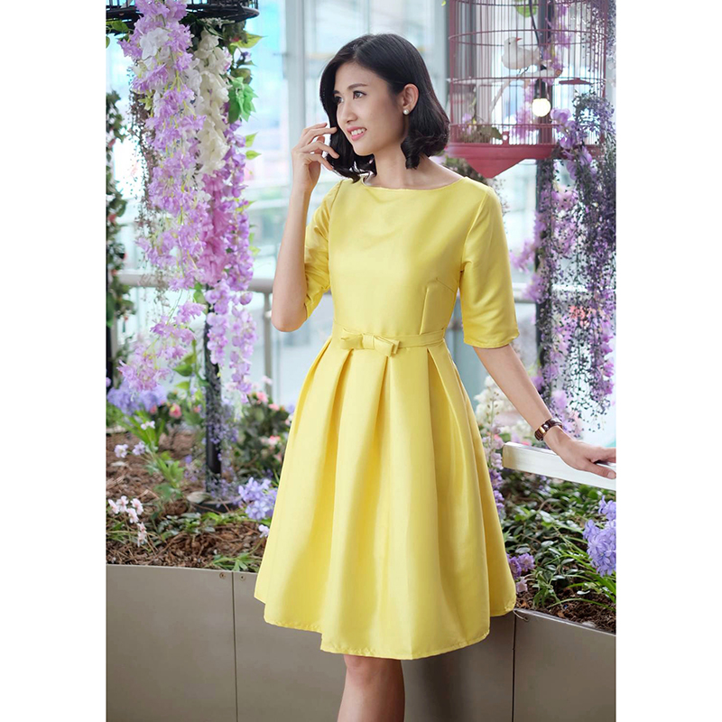 kudapy เดรสสั้นสีเหลือง/โอรสอ่อน/ฟ้า แขนสามส่วน เอวด้านหน้าเย็บแต่งโบว์ กระโปรงจับจีบรอบตัว
