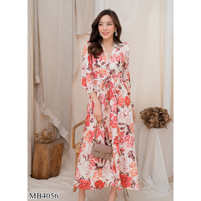 kudapy เดรสยาวสีครีม คอวีแต่งลูกไม้ลายดอกไม้ ใส่สบายสวยดูดีมากๆ