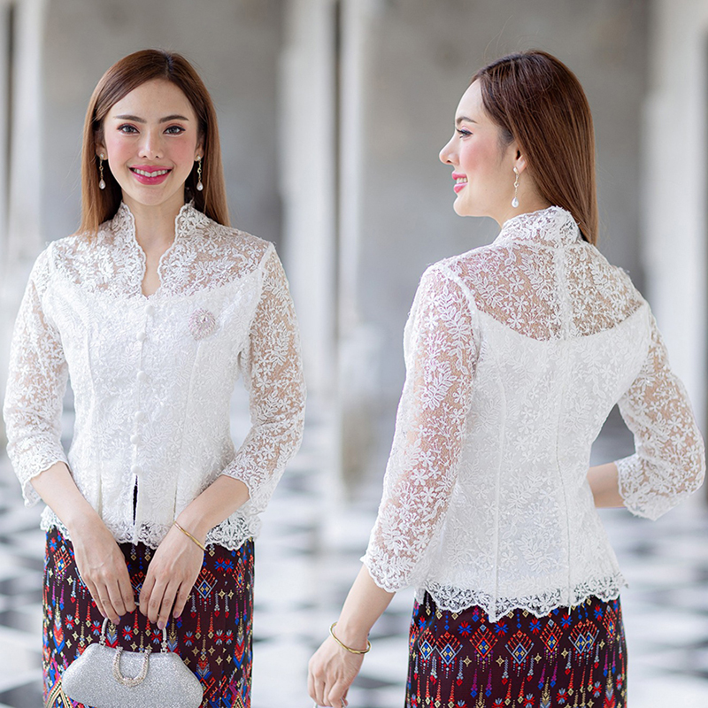 kudapy kudapy (เฉพาะเสื้อ) เสื้อลูกไม้สีขาว/สีม่วง ตัวเสื้อใช้ผ้าลูกไม้ใยบวบเนื้อดีลายลูกไม้แน่นทั้งตัว ตัวเสื้อมาพร้อมซับในเนื้อดีในตัว