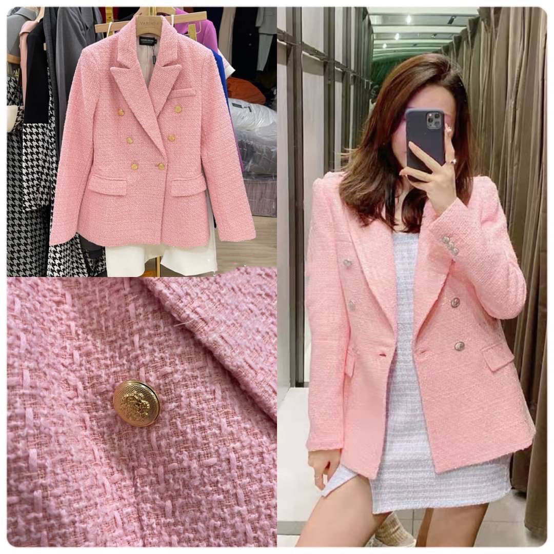 kudapy เสื้อสูทสีชมพู ผ้าพรีเมี่ยมทวิตสีสวย เป็นผ้าสั่งตัดอย่างดี ทรงสวย over size กระดุมทอง มีซับในทั้งตัว กระเป๋าจริง