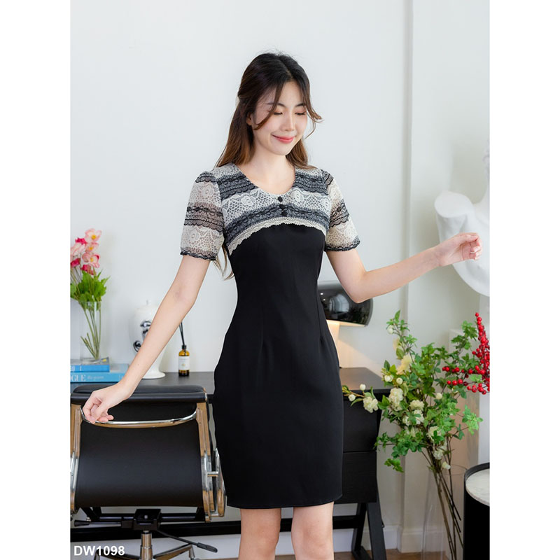 kudapy เดรสสั้นสีชมพู/สีดำ/สีเขียว เดรสไหล่ลูกไม้ ผ้าใส่สบาย สวยดูดี