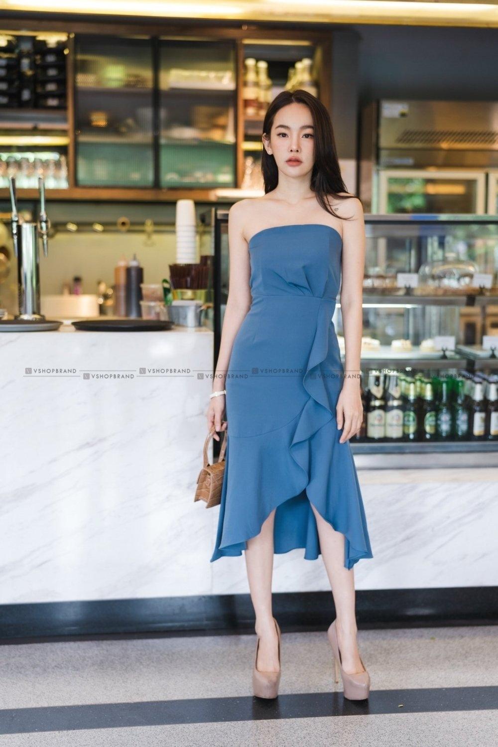 kudapy เดรสสั้นออกงานเกาะอกสีแดง/ฟ้า กรี๊ดกร๊าดกับลุคเผ็ช ที่ใส่แล้วๆๆดูผอมเพรียว