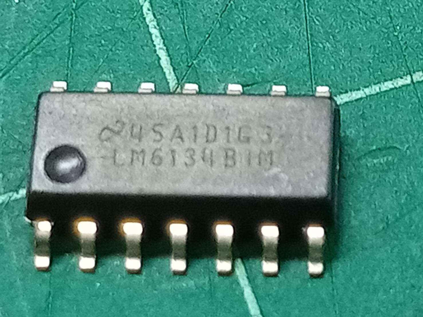 TEXAS INSTRUMENTS LM6134BIM DUAL AND QUAD LOW POWER 10MHZ RAIL I/O OPERATION AMPLIFIER
