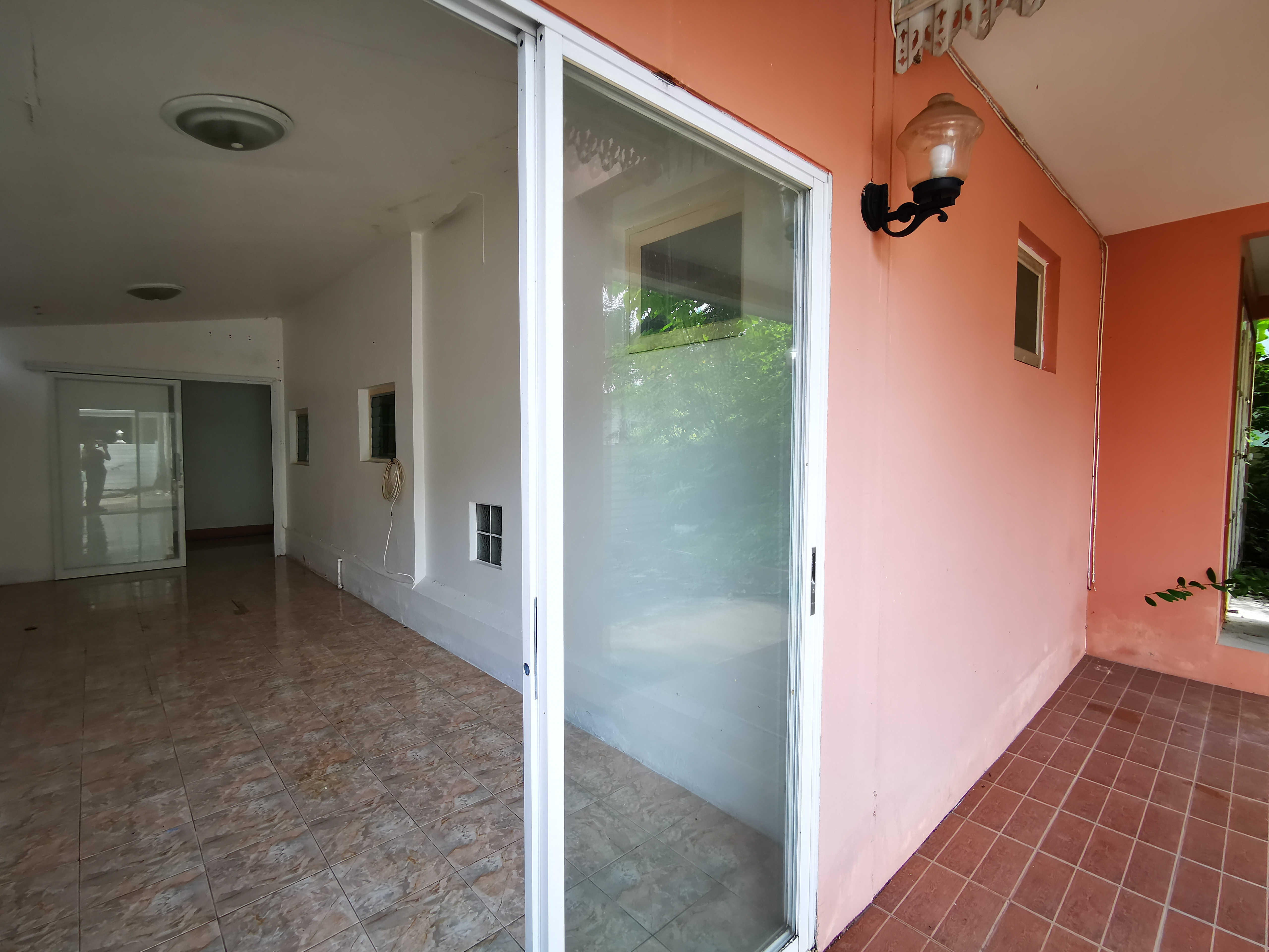 ใกล้ทะเล ใกล้ภูเขา บ้านเดี่ยว วิวภูเขา บ้าน2ชั้น 3นอน 2น้ำ สวนขนาดใหญ่ ทะเลสาบ แลนด์แอนด์เฮ้าส์ พาร์ค ภูเก็ต แลนด์ แอนด์ เฮ้าส์ พาร์ค ภูเก็ต Near Beach Near Mountain Detatched House 2 Storey Mountain Views 3 Bed 2 Bath Big Garden and Lake in common Area F