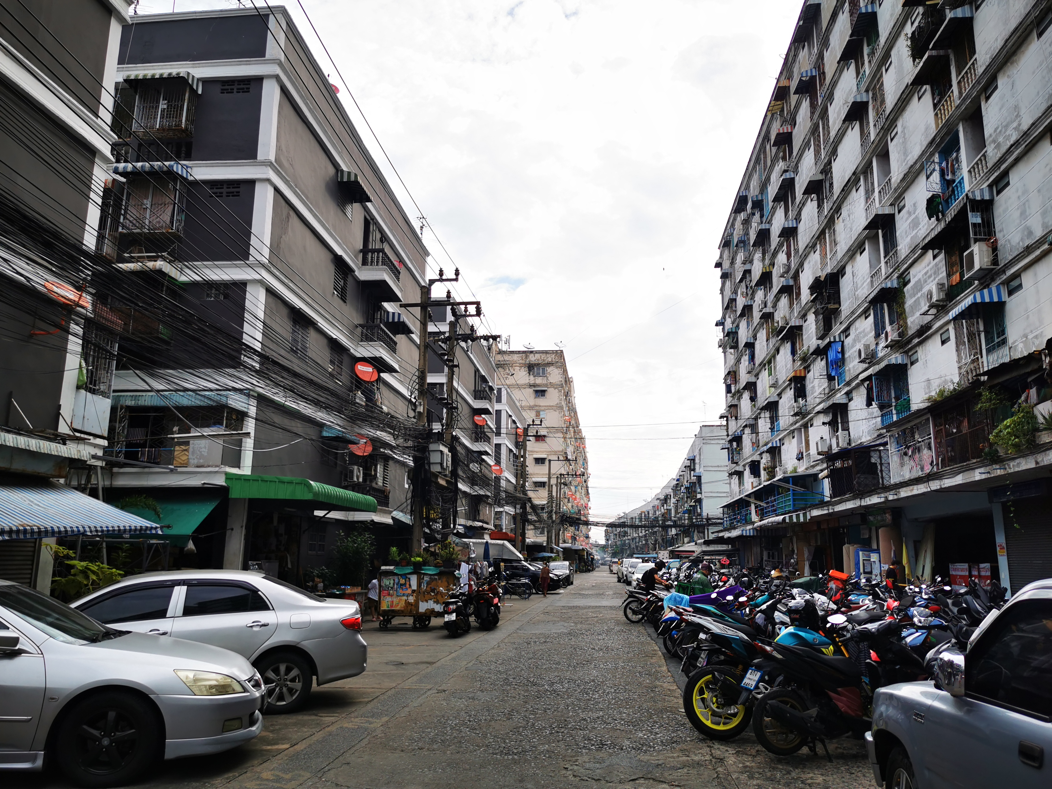 Nirun Condominium BTS Bangchak Fully Furnished Air Condition Furniture