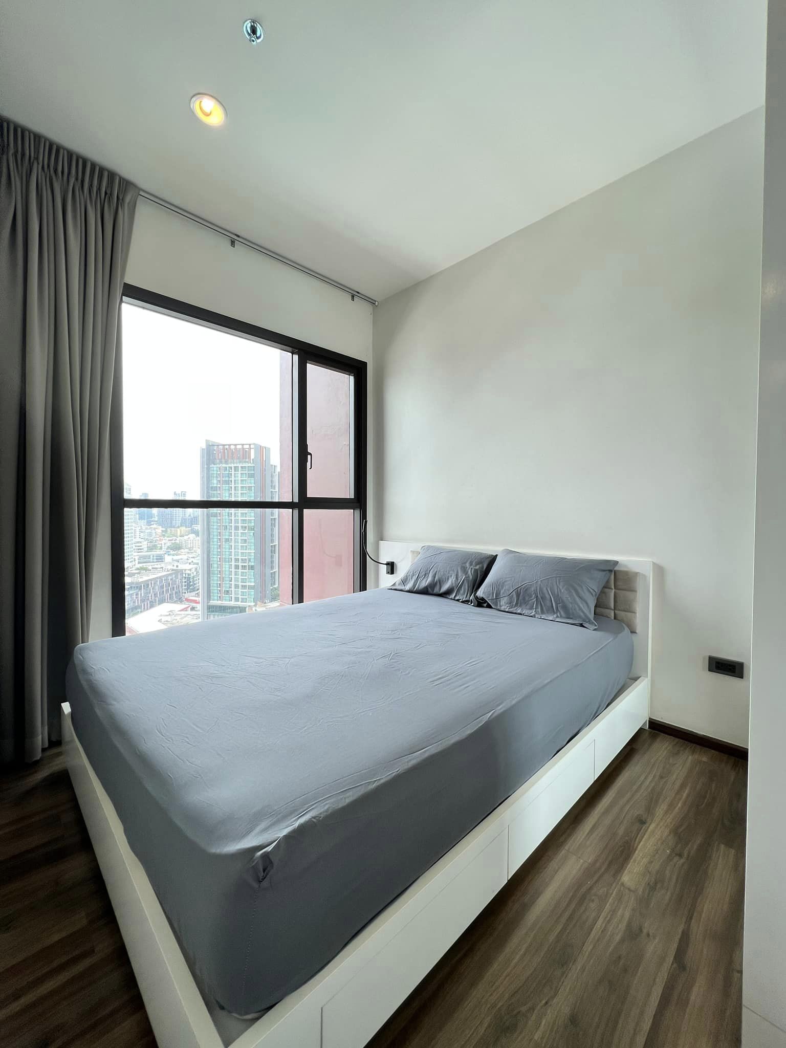 ปล่อยเช่าคอนโด WYNE Sukhumvit (วายน์ สุขุมวิท) - 1ห้องนอน 1ห้องน้ำ 1ห้องนั่งเล่น - ใกล้ BTS พระโขนง - ขนาดห้อง 30 ตรม. ชั้น 20