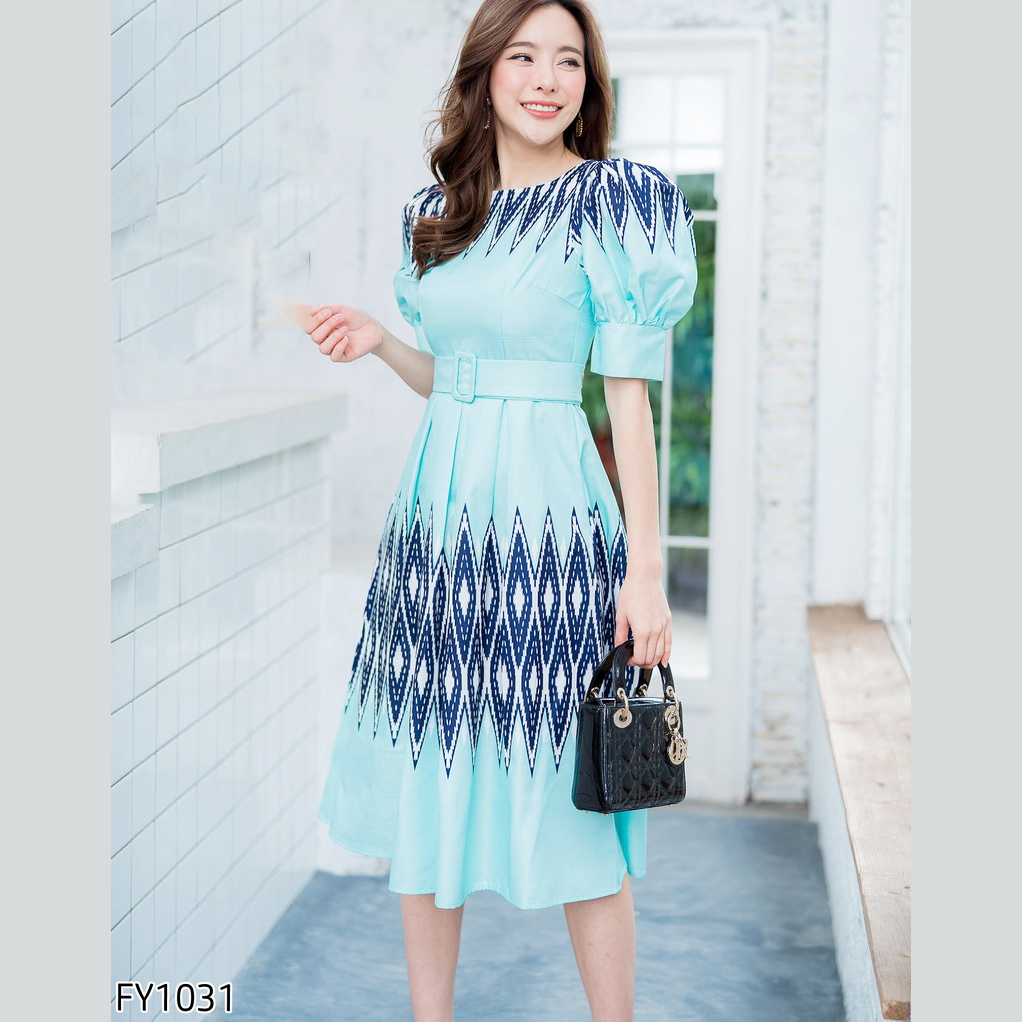 kudapy เดรสผ้าไทยยาวคลุมเข่าสีเขียวมิ้นท์/สีม่วง/สีชมพู เดรสคอกลมแขนตุ๊กตาเข็มขัดรัดเอวลายไทย