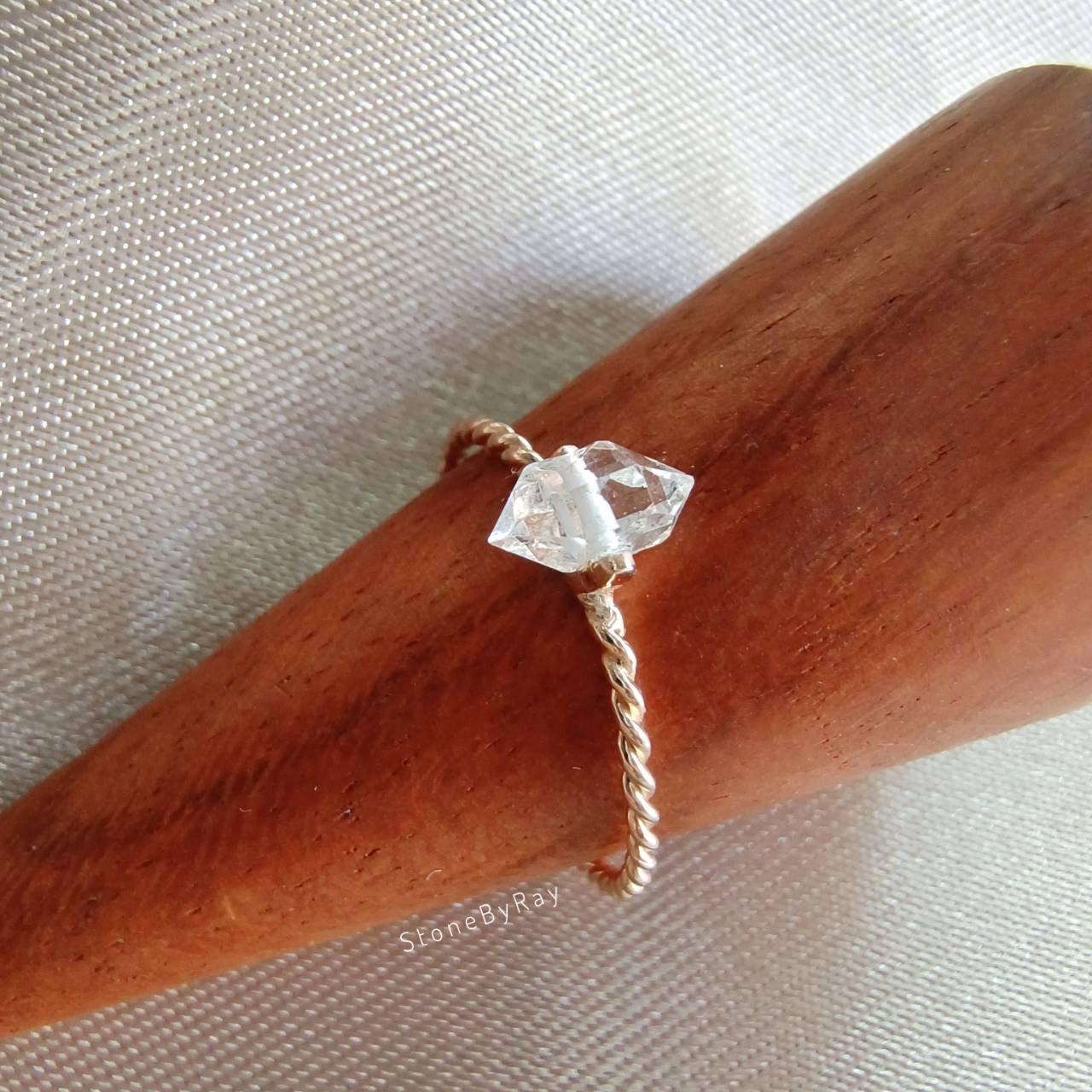 แหวนหินเฮอร์คิเมอร์ไดม่อน Herkimer Diamond