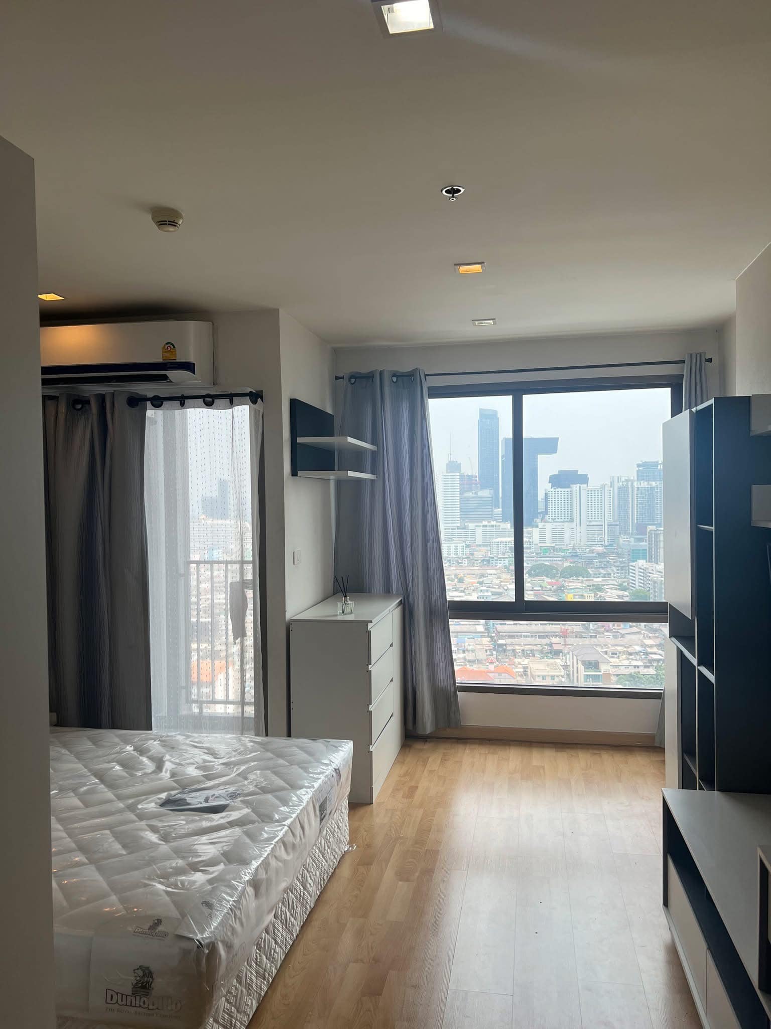 ให้เช่าห้องแบบ Studio 1ห้องน้ำ โซนพื้นที่ ดินแดง MRT พระราม 9 คอนโด Casa Condo Asoke - Dindaeng (คาซ่า คอนโด อโศก - ดินแดง) ขนาดห้อง 26 ตรม. ชั้น 27