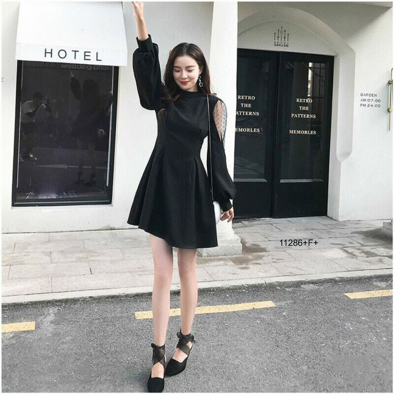 kudapy เดรสสั้น แขนยาว แขน 2 ข้างแต่งซีทรู เดรสงานผ้าซาร่า ด้านหลังผูกโบว์สวย ดูเก๋ เอวไม่สม็อค ช่วงกระโปรงบานสวยน่ารัก