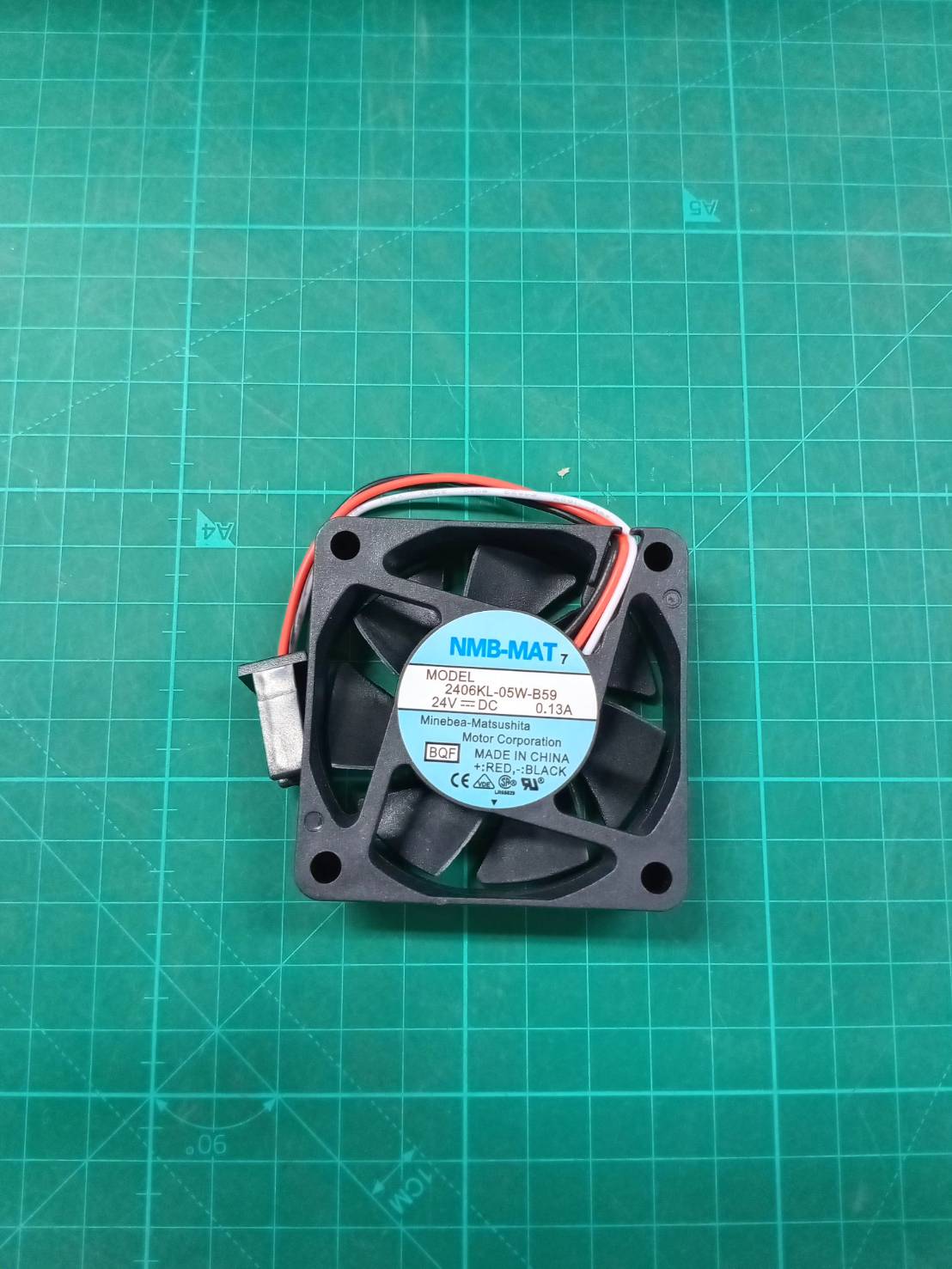 NMB 2406KL-05W-B59 - 60x60x15mm