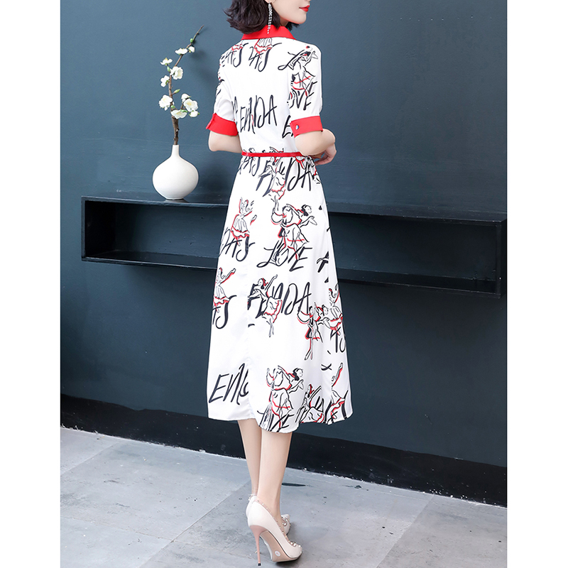 kudapy ชุดเดรสสั้นสีขาว ลายสวยสดุดตา เนื้อผ้านิ่มใส่แล้วดูดีเอามากๆ