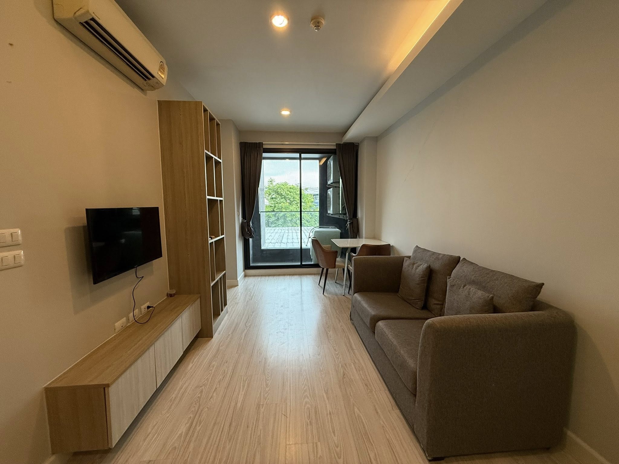 ให้เช่าห้องแบบ 1ห้องนอน 1ห้องน้ำ โซนพื้นที่ ตลาดหัวมุม คอนโด The Unique Kaset-Nawamin (ดิ ยูนีค เกษตร-นวมินทร์) Low Rise ขนาดห้อง 39 ตรม. ชั้น 3 พร้อม Private lift