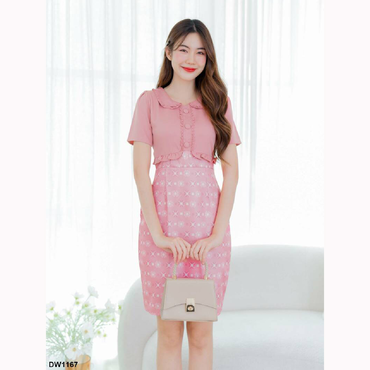 kudapy เดรสสั้นสีกรม/สีชมพู/สีแดง ลายไทยคอปกแต่งกระดุม