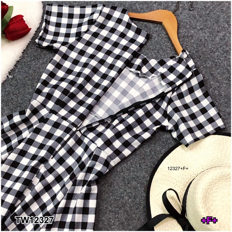 kudapy เดรสยาวสีดำ กรมท่า แดง คอกลมแขนสั้น ผ้าทอลายสก็อต กระโปรงยาวปล่อยระบาย มีซิปหลัง