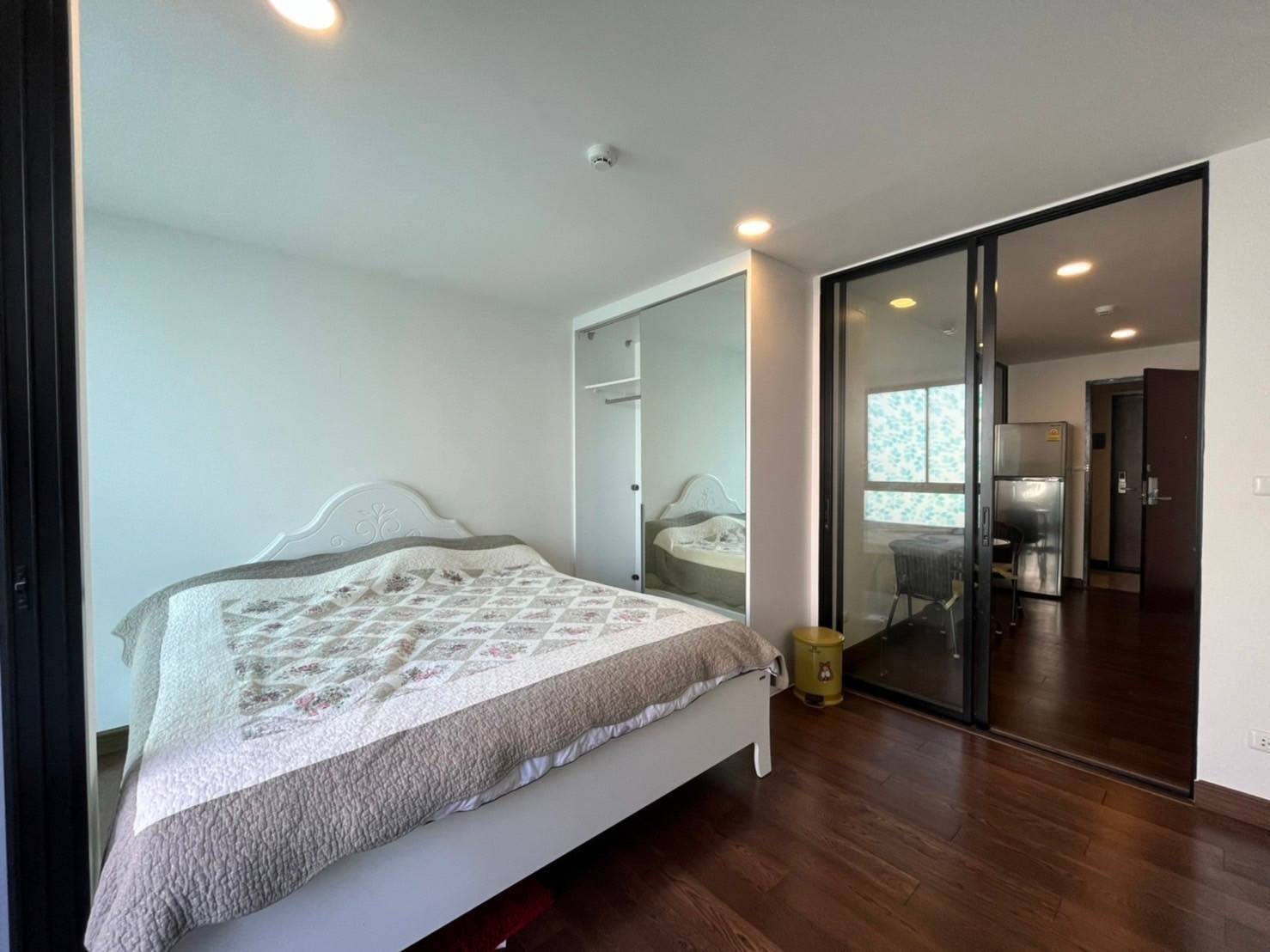 ให้เช่าห้องแบบ 1ห้องนอน 1ห้องน้ำ โซนพื้นที่ BTS กรุงธน คอนโด Bangkok Feliz Sathorn - Taksin (แบงค์คอก เฟลิซ สาทร - ตากสิน) Low Rise ขนาดห้อง 32 ตรม. ชั้น 4