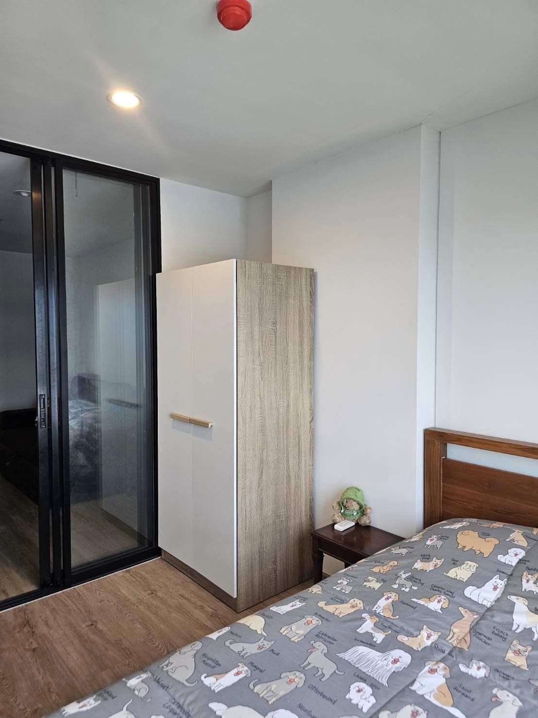 สนใจชมห้องติดต่อได้เลย Line ID: Smile-easy ปล่อยเช่าคอนโด HI Chaengwattana 19 (ไฮ แจ้งวัฒนะ 19) - 1ห้องนอน 1ห้องน้ำ 1ห้องนั่งเล่น - ใกล้ MRT แจ้งวัฒนะ-ปากเกร็ด 28 - ขนาดห้อง 28 ตรม. ชั้น 8 ตึก B