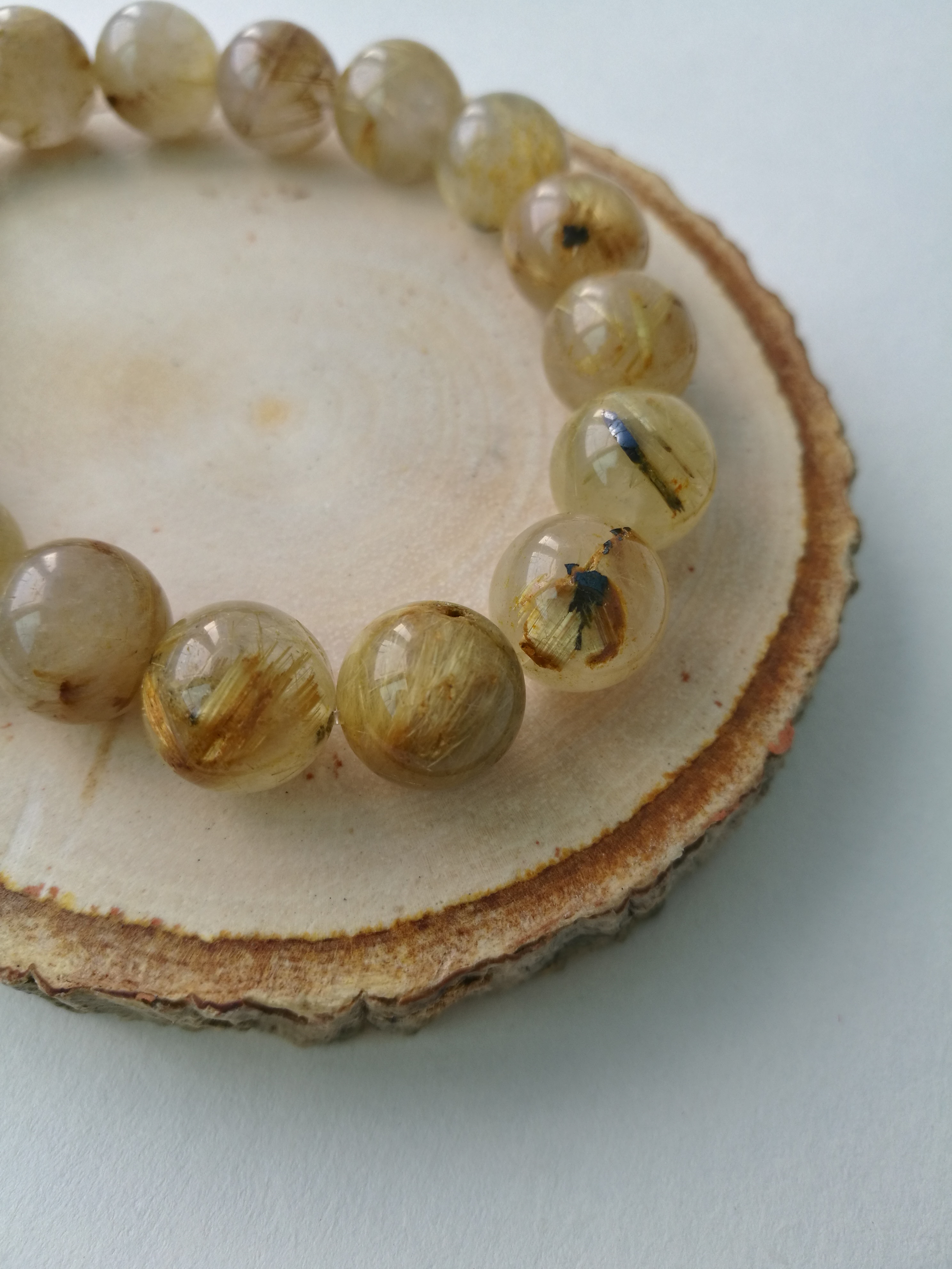 สร้อยข้อมือไหมทอง