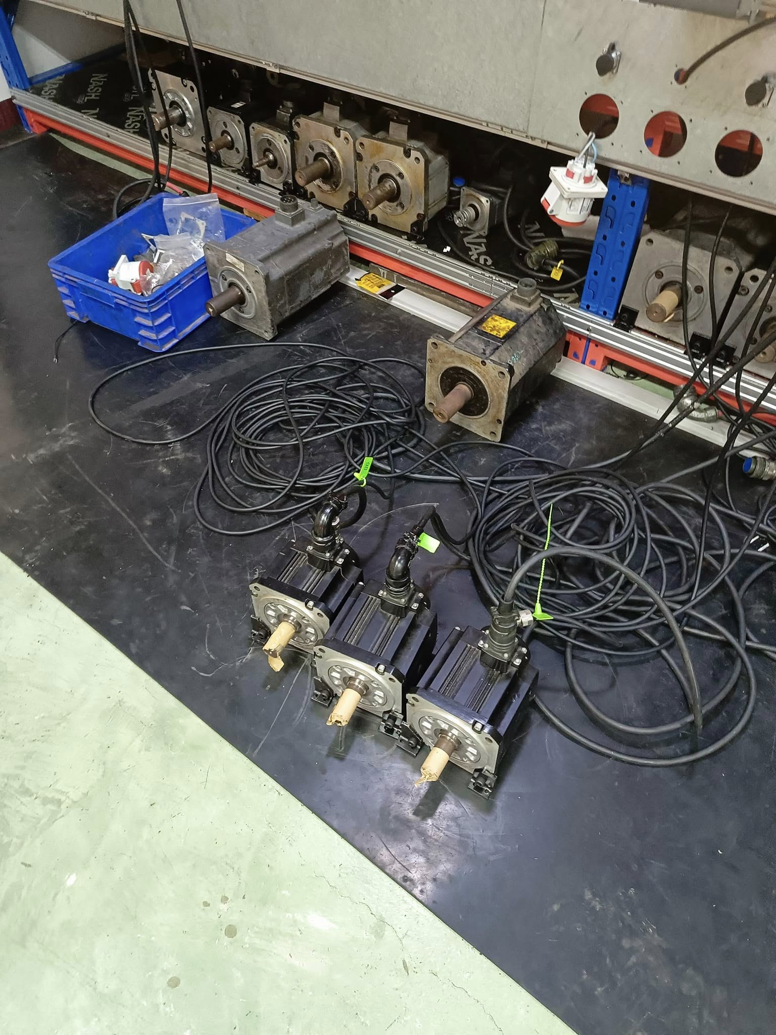 ซ่อม MITSUBISHI MDSEMSPV310080B กล่องรวม SERVO drive รุ่นใหม่ล่าสุด ใช้กับ M80 อาการเสีย ALARM Y03 DRIVE UNIT EQUIPPED