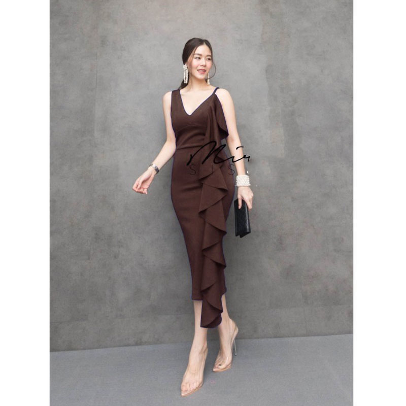 kudapy เดรสสายเดี่ยวสีน้ำตาลเข้ม/สีเขียว/สีฟ้า/สีน้ำตาล ผ้าซาร่าเงา แต่งระบายย้วยลงมาเพิ่มความโดดเด่นให้กับชุด