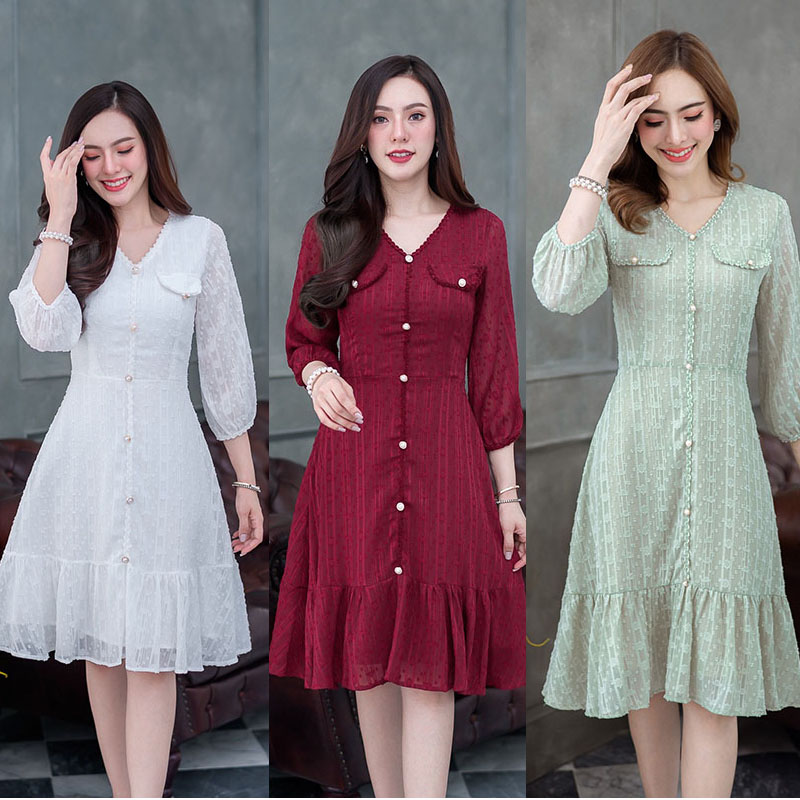 kudapy เดรสสั้นสีเขียว/สีแดง/สีขาว ผ้าสไตล์ญี่ปุ่น ชุดนี้พลาดไม่ได้เลยค่ะ ผ้าสวยมาก เป็นผ้ามีลายเทคเจอร์ผสมดิ้นทองนิดๆ