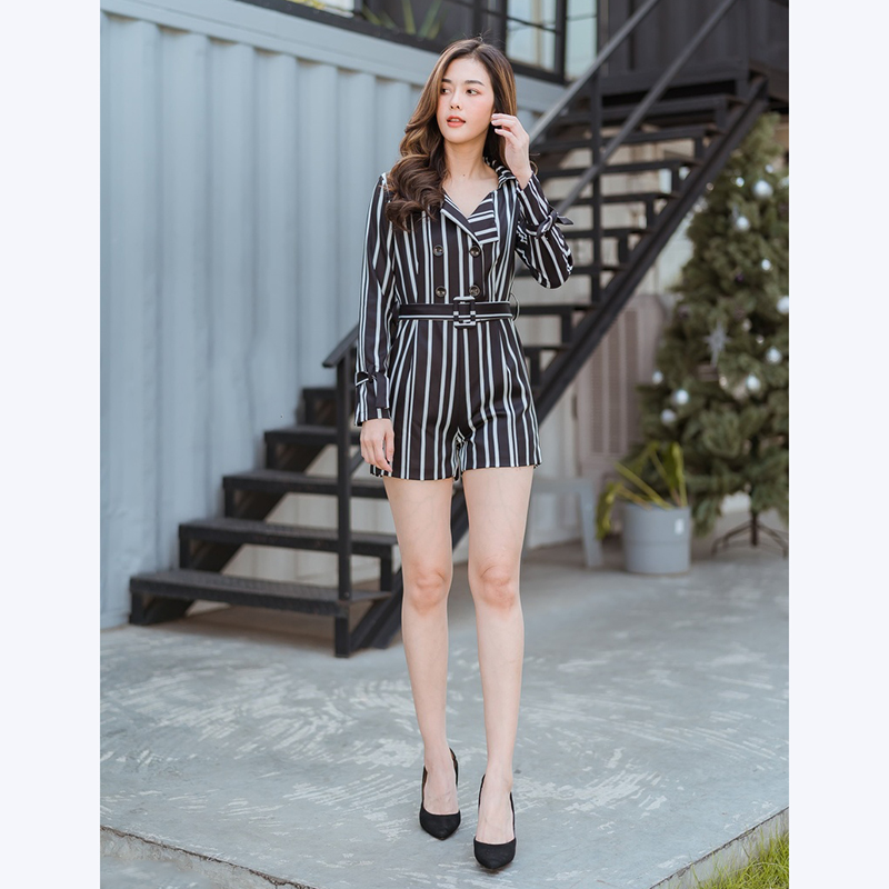 kudapy จั้มสูทลายทางสีดำ,สีชมพู จั้มคอปกทรงวีใส่ดูดีสวยน่ารัก