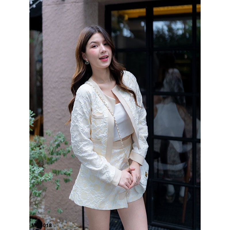 kudapy เซ็ทเสื้อแขนยาวสีครีม/สีเหลือง แต่งขอบมีกระเป๋า+กระโปรงกางเกง