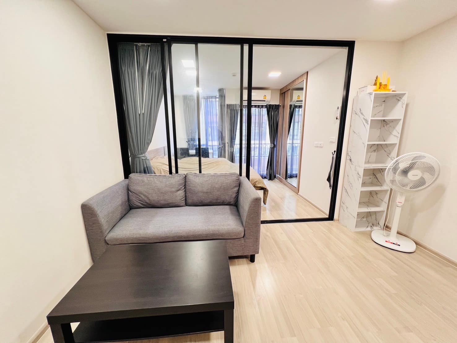 ปล่อยเช่าคอนโด Plum Condo Saphanmai Station (พลัม คอนโด สะพานใหม่ สเตชั่น) - โซนพื้นที่ BTS สะพานใหม่ - 2ห้องนอน 1ห้องน้ำ 1ห้องนั่งเล่น - ขนาดห้อง 40 ตรม. ชั้น 4