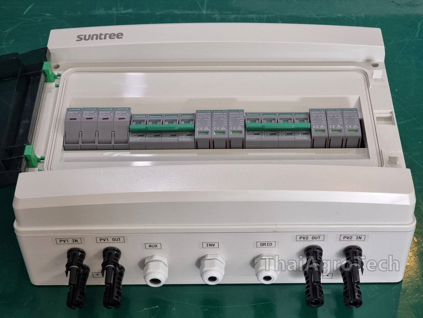 ตู้คอมบายเนอร์ดีซีแบบ 2สตริง 1000โวลท์ DC Combiner Box 2String 1000Vdc for Solar cell system 10-20Kw สำหรับระบบโซล่าเซลล์โดยเฉพาะ รองรับระบบโซล่าเซลล์แบบออนกริดและออฟกริด