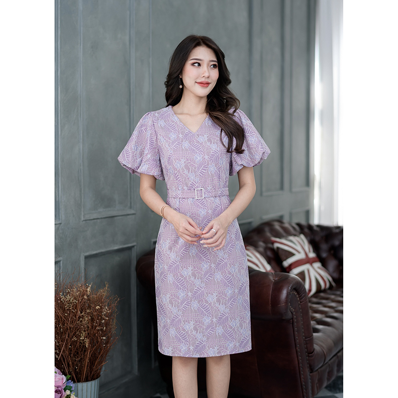 kudapy เดรสสั้นสีเขียว/สีม่วง ลูกไม้แขนสั้นบอลลูนเข็มขัดเพชร ผ้าลูกไม้ลายสวยอัดกาว เป็นแขนบอลลูนพองปลายจั้มด้านใน