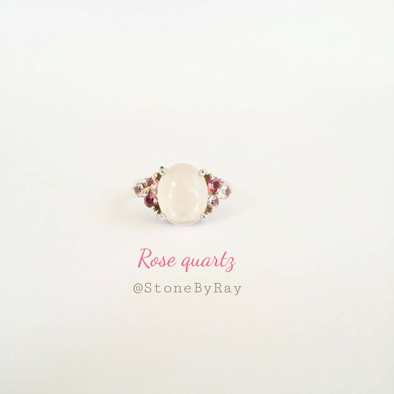 แหวนเงินหินโรสควอตซ์ Rose Quartz