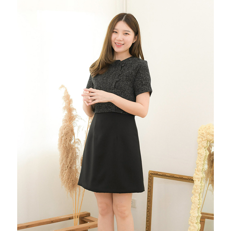 kudapy เดรสสั้นสีกรม/สีครีม/สีดำ ทรงเอ ซิปหลังใส่ง่าย ตัวเสื้อผ้าชาแนล คอจีนติดกระดุมปั๊มสามารถแกะได้จริง
