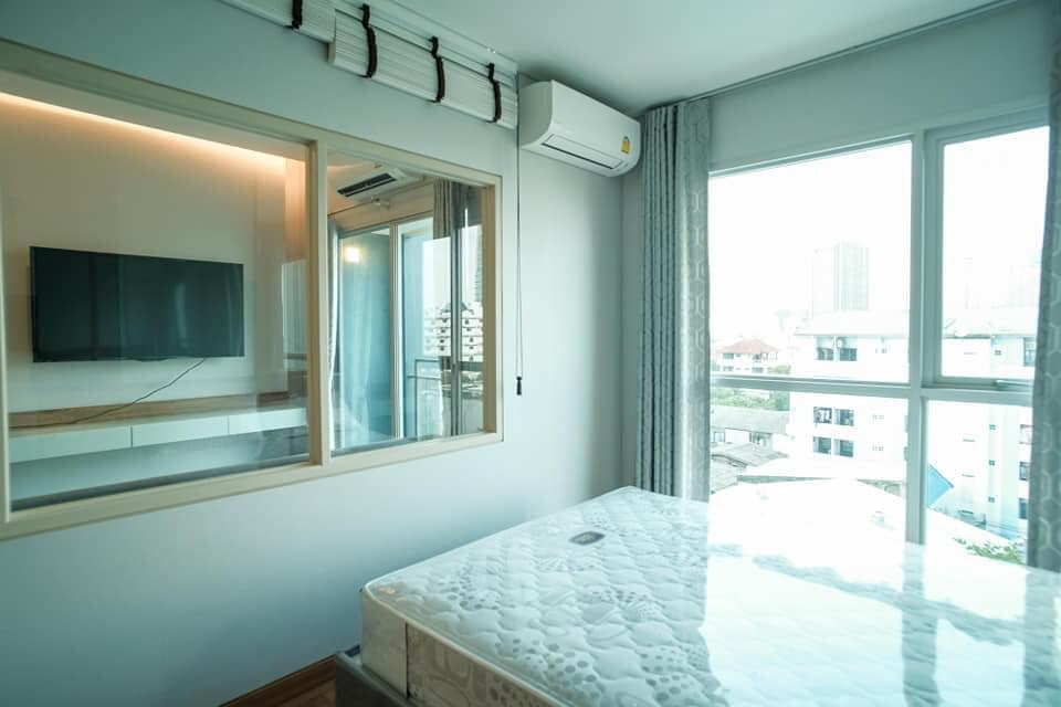 ลุมพินี พาร์ค วิภาวดี – จตุจักร ให้เช่าห้องตกแต่งครบพร้อมเข้าอยู่ สอบถามแอด Line ID : Smile-easy