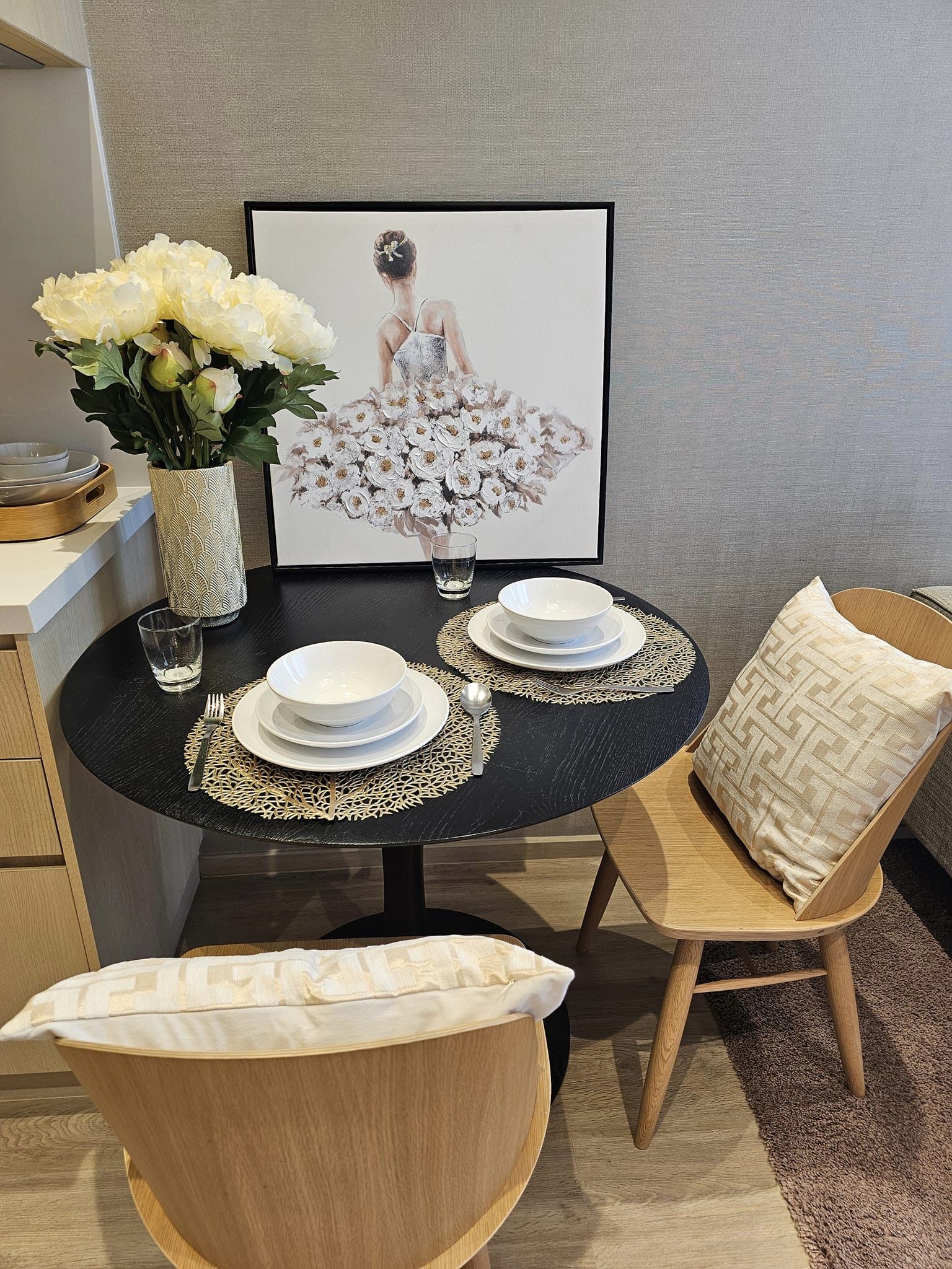 สนใจชมห้องติดต่อได้เลย Line ID: Smile-easy ปล่อยเช่าคอนโด NOBLE STATE 39 (โนเบิล สเตท 39) - 1ห้องนอน 1ห้องน้ำ 1ห้องนั่งเล่น - ใกล้ BTS พร้อมพงษ์ - ขนาดห้อง 30 ตรม. ชั้น 19