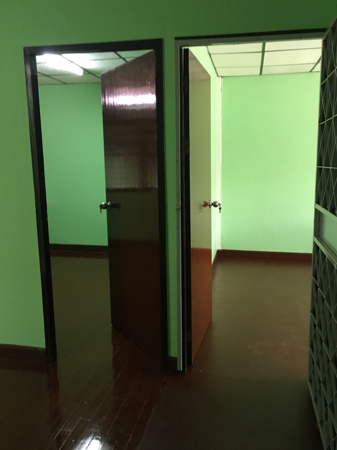 ขายและเช่า ทาวเฮ้าส์ 2 ชั้น ถนนเสรีไทยซอย 37 สภาพปรับปรุงใหม่