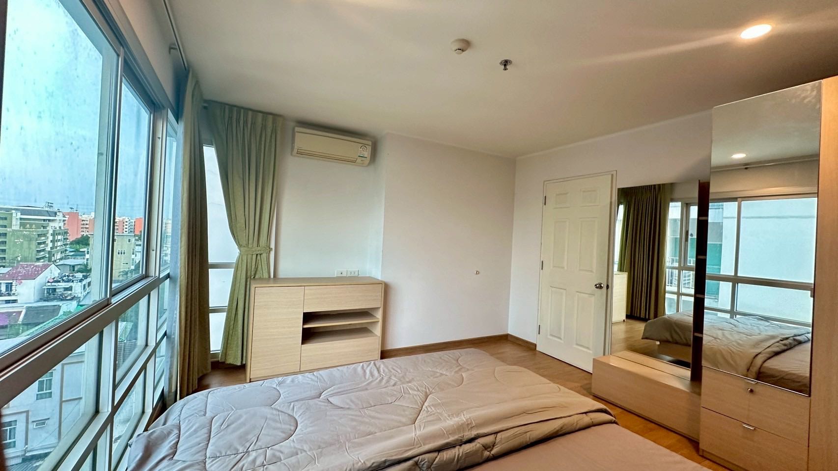 ให้เช่าห้องแบบ 1ห้องนอน 1ห้องน้ำ 1ครัวแยก โซนพื้นที่ MRT ห้วยขวาง คอนโด ยู ดีไลท์ แอท ห้วยขวาง สเตชั่น (U Delight @ Huaykwang Station) High Low Rise ขนาดห้อง 44 ตรม. ชั้น 8