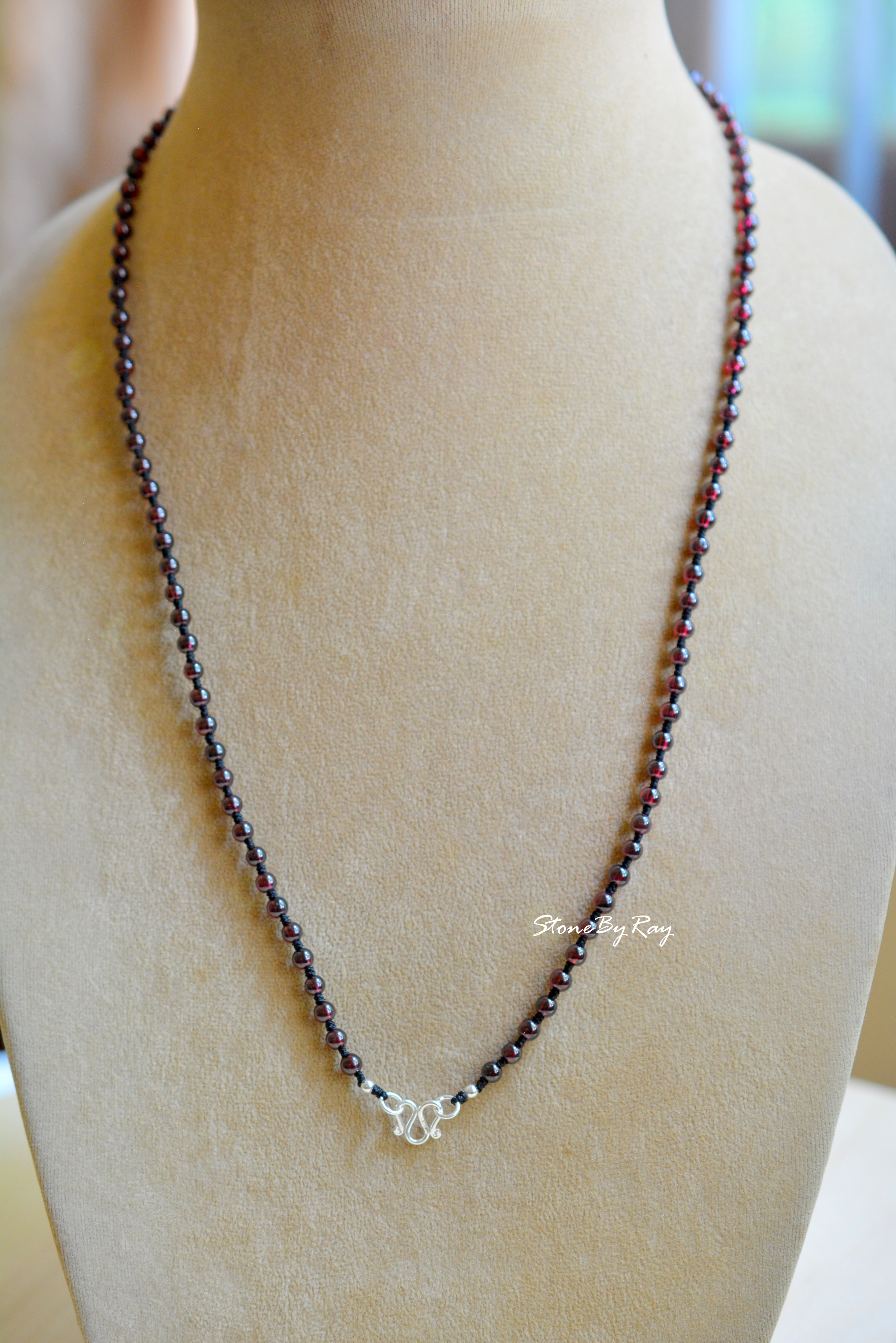 สร้อยประคำ108พลอยโกเมน(Garnet)