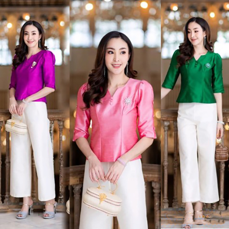 kudapy เสื้อผ้าไหม เขียวมรต บานเย็น ชมพูกลีบบัว แขน 4 ส่วนแต่งกระดุมด้านข้าง เอวปล่อย ชุดไทยประยุกต์