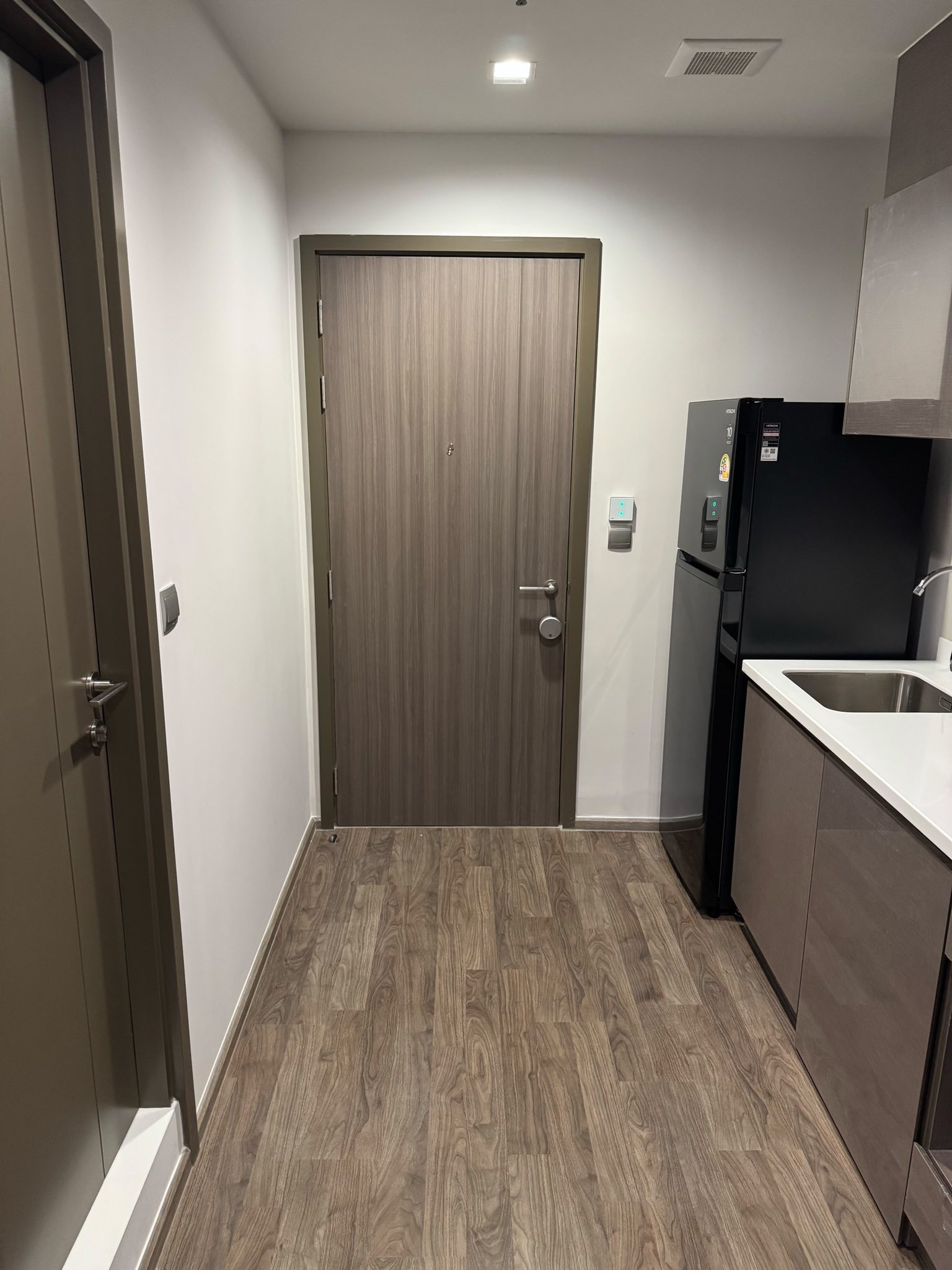 High Rise โซนพื้นที่ BTSห้าแยกลาดพร้าว ให้เช่าห้องแบบ Studio 1ห้องน้ำ 1ครัวปิด คอนโด Life Ladprao Valley (ไลฟ์ ลาดพร้าว แวลลีย์) ขนาดห้อง 29 ตรม. ชั้น 41