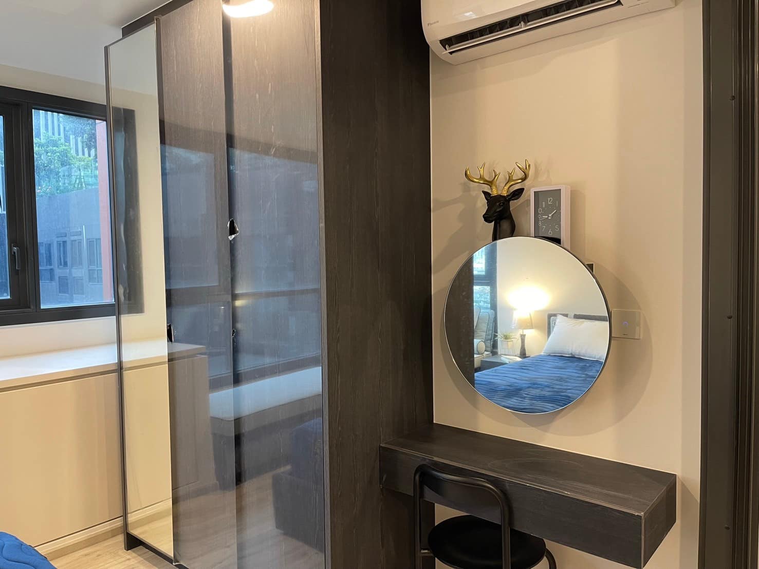 ปล่อยเช่าคอนโด xt huaikhwang (เอ็กซ์ที ห้วยขวาง) - 1ห้องนอน 1ห้องน้ำ 1ห้องนั่งเล่น - ใกล้ MRTห้วยขวาง - ขนาดห้อง 30 ตรม. ชั้น 12A ตึกA