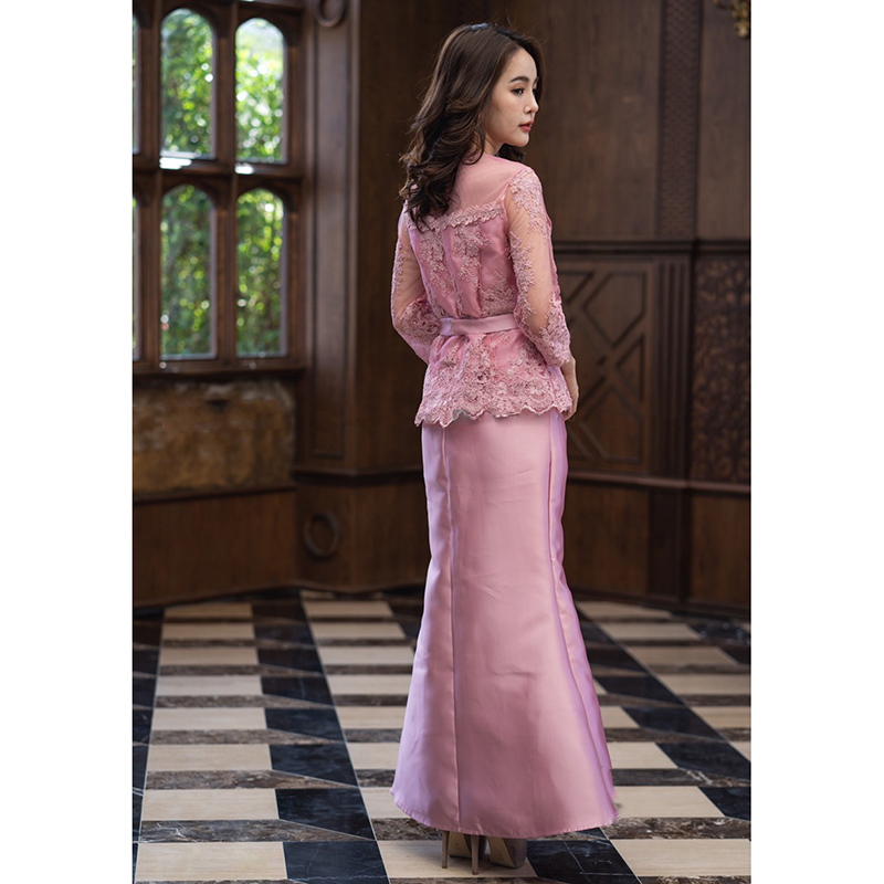 kudapy เซทแยกชิ้นสีชมพู ลูกไม้เสื้อ+กระโปรงยาวหางปลา เสื้อลูกไม้แขนสี่ส่วน มีผ้าคาดเอวแถมฟรีค่ะ