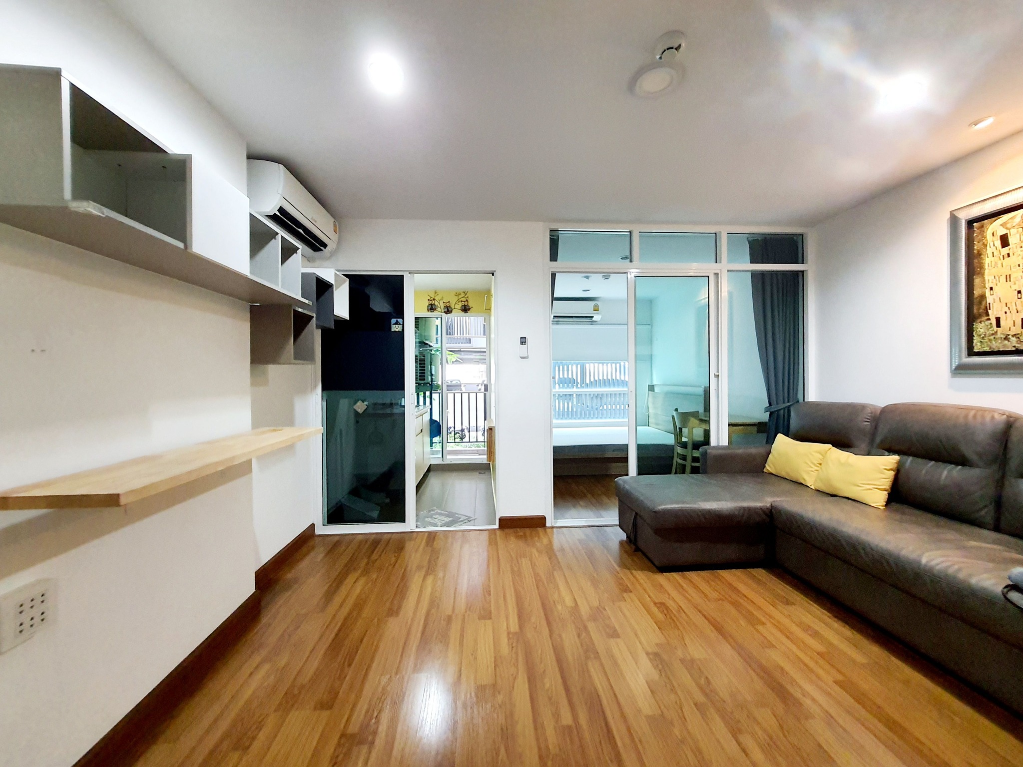 ขายถูกคอนโด Regent Orchid Talad Plu (รีเจนท์ ออร์คิด ตลาดพลู) - โซนพื้นที่ BTS คลาดพลู - ห้องแบบ 1ห้องนอน 1ห้องน้ำ - ขนาดห้อง 32 ตรม. ชั้น 2