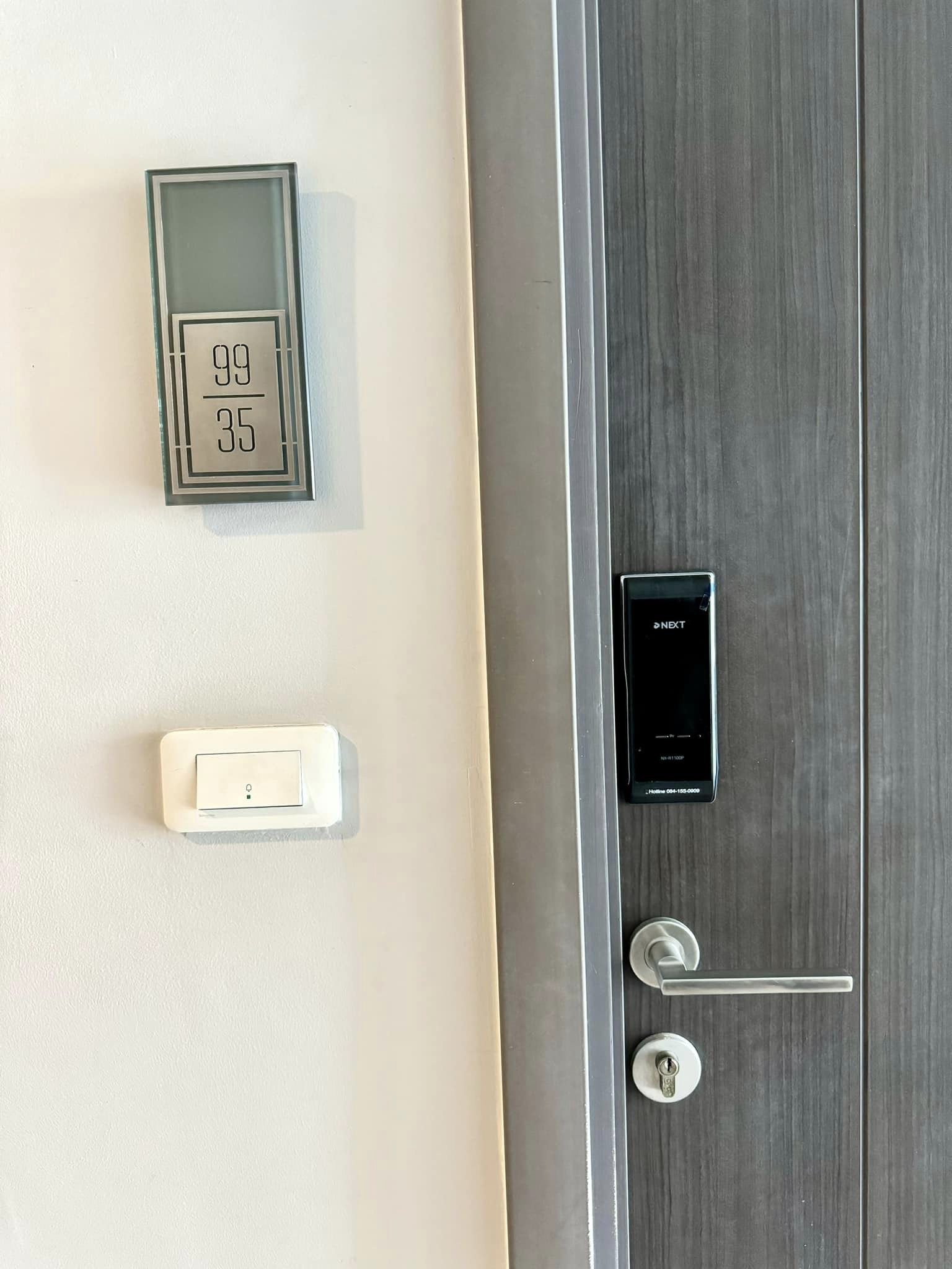 ปล่อยเช่าคอนโด The Base Park East Sukhumvit 77 (เดอะ เบส พาร์คอีสท์ สุขุมวิท 77) - ห้องตกแต่งใหม่เครื่องใช้ไฟฟ้าใหม่ 1ห้องนอน 1ห้องครัว 1ห้องน้ำ 1ห้องนั่งเล่น - ใกล้ BTS อ่อนนุช - ขนาดห้อง 31 ตรม. ชั้น 6 ทิศตะวันออก