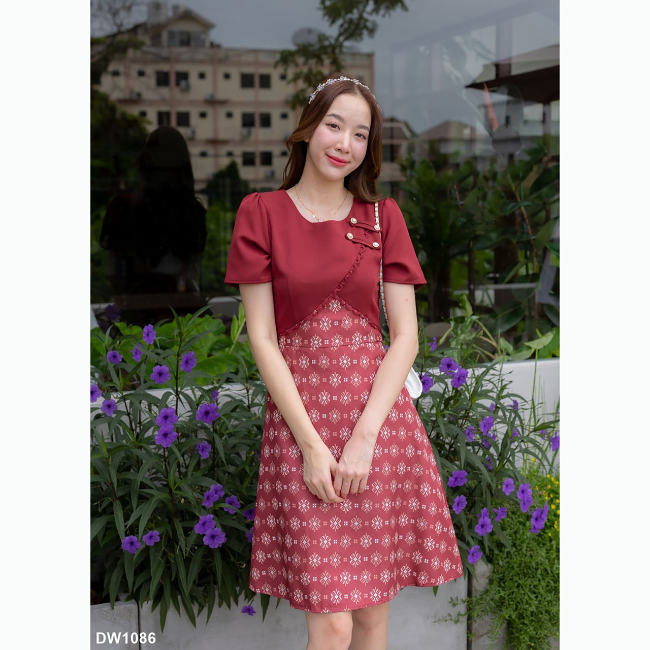 kudapy เดรสสั้นสีเขียว/สีแดง/สีชมพู/สีฟ้า/สีขาว กระโปรงลายไทย ใส่ทำงาน ใส่เที่ยวสวยดูดี