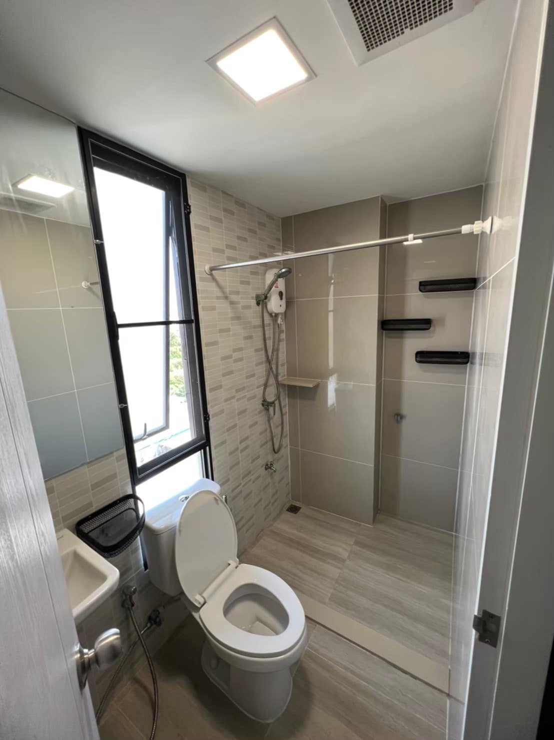 ปล่อยเช่า Plum Condo Saphanmai Station : พลัมคอนโด สะพานใหม่ สเตชั่น - โซนพื้นที่ BTS สะพานใหม่ 1ห้องนอน 1ห้องน้ำ 1ห้องนั่งเล่น - ขนาดห้อง 21 ตรม. ชั้น 8 ตึก C - ให้เช่า 9,000 ต่อเดือน