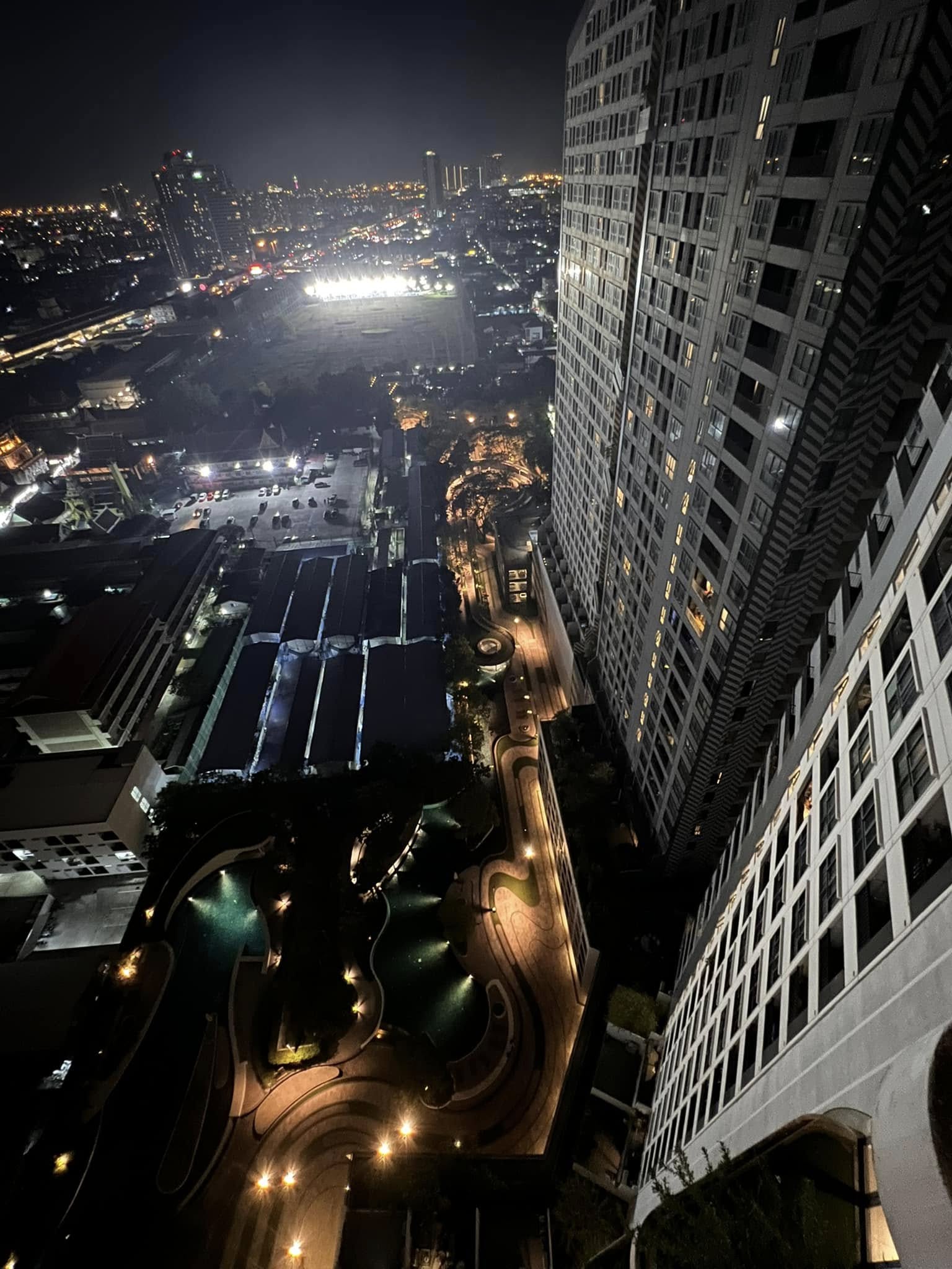 ให้เช่าคอนโด IDEO O2 (ไอดีโอ โอทู) - โซนพื้นที่ BTS บางนา - ห้องแบบ 1ห้องนอน 1ห้องน้ำ - ขนาดห้อง 34 ตรม. ชั้น 27 ตึก B