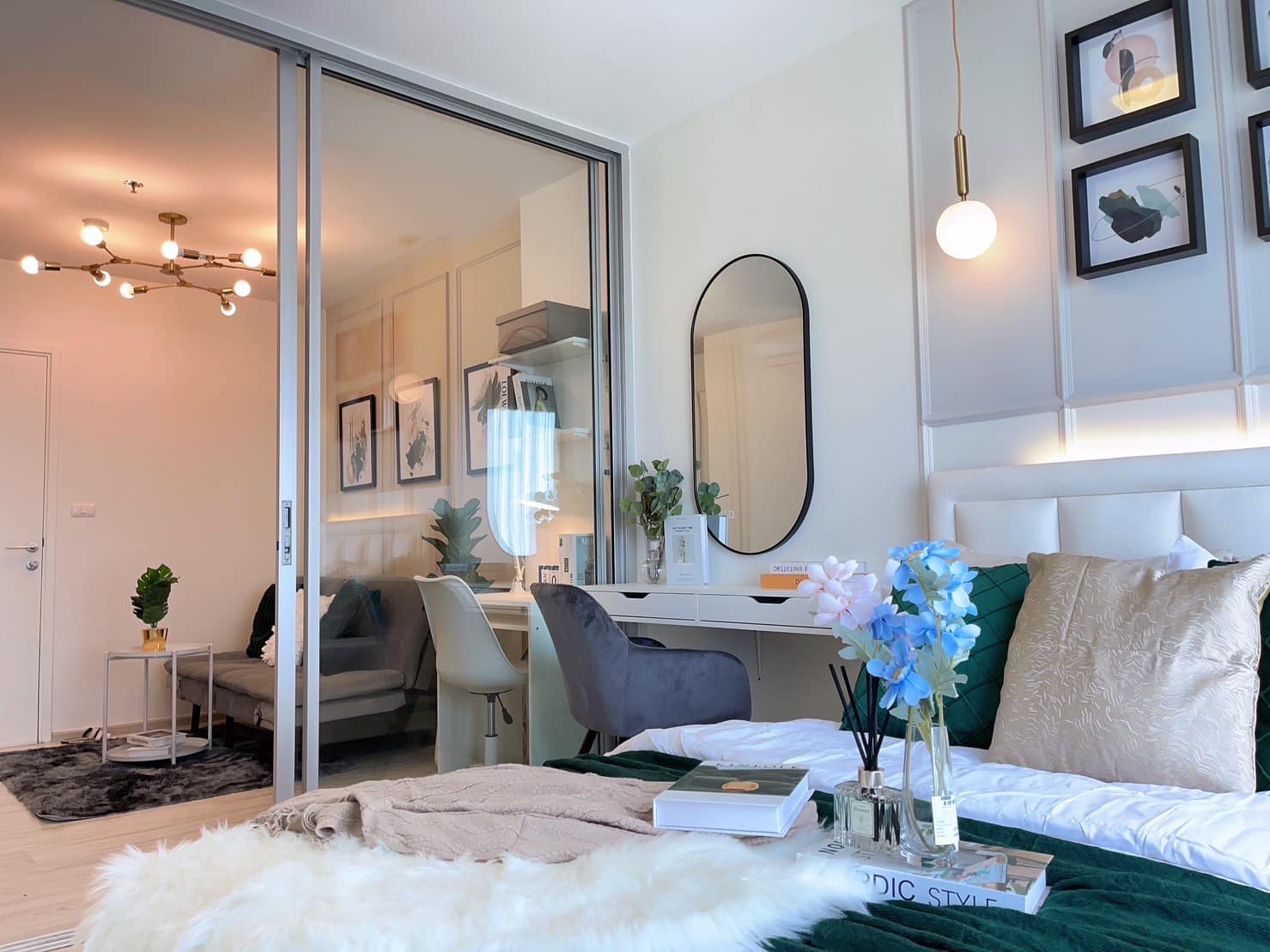 ขายห้องสวยน่าอยู่ตกแต่งอย่างดี MRT บางกระสอ สอบถามแอด Line ID : Smile-easy ที่ Aspire Rattanathibet 2