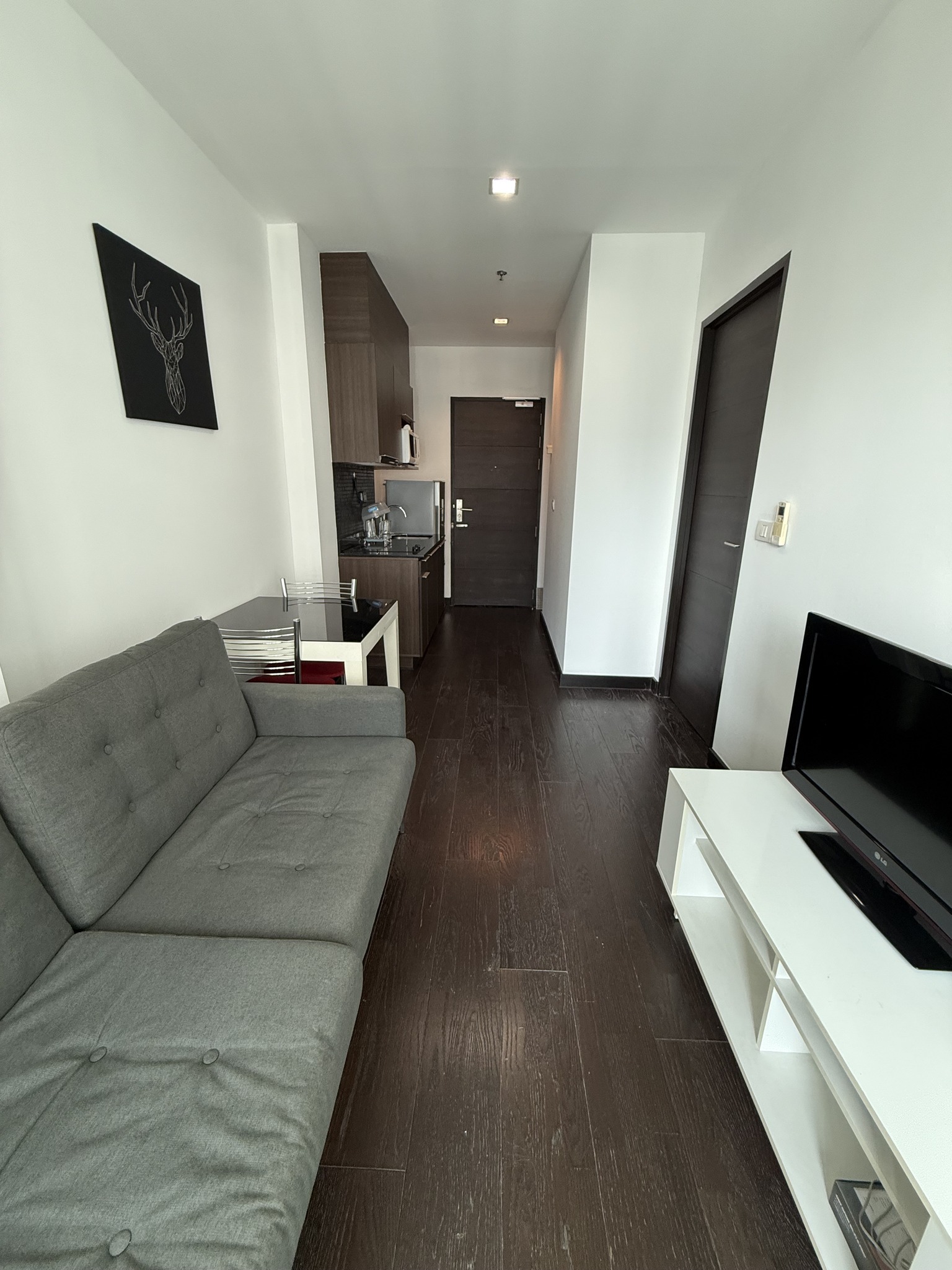 ให้เช่าห้องแบบ 1ห้องนอน 1ห้องน้ำ โซนพื้นที่ BTS พญาไท คอนโด IDEO Q Phayathai (ไอดีโอ คิว พญาไท) High Rise ขนาดห้อง 40 ตรม. ชั้น 31