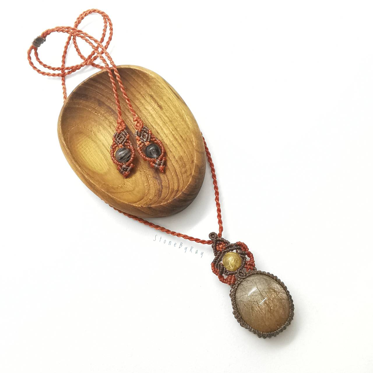 สร้อยคอเชือกถักจี้หินไหมนาค Red Rutilated Quartz