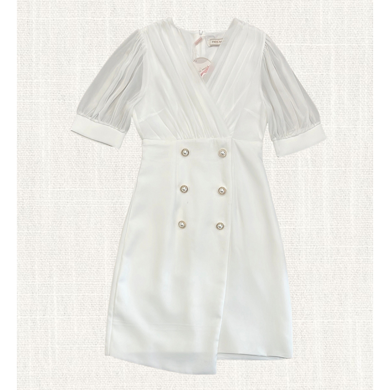 kudapy เดรสสั้นสีขาว/สีดำ จีบอกแขนจั๊มแต่งกระดุม ผ้าเบาใส่สบายสวยดูดีน่ารักมากๆ